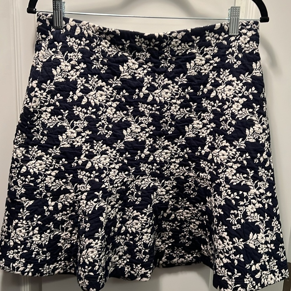 Loft Navy/White Floral Skirt